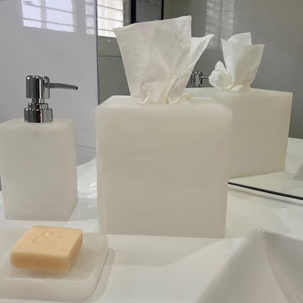 Resin Tissue Holder - White